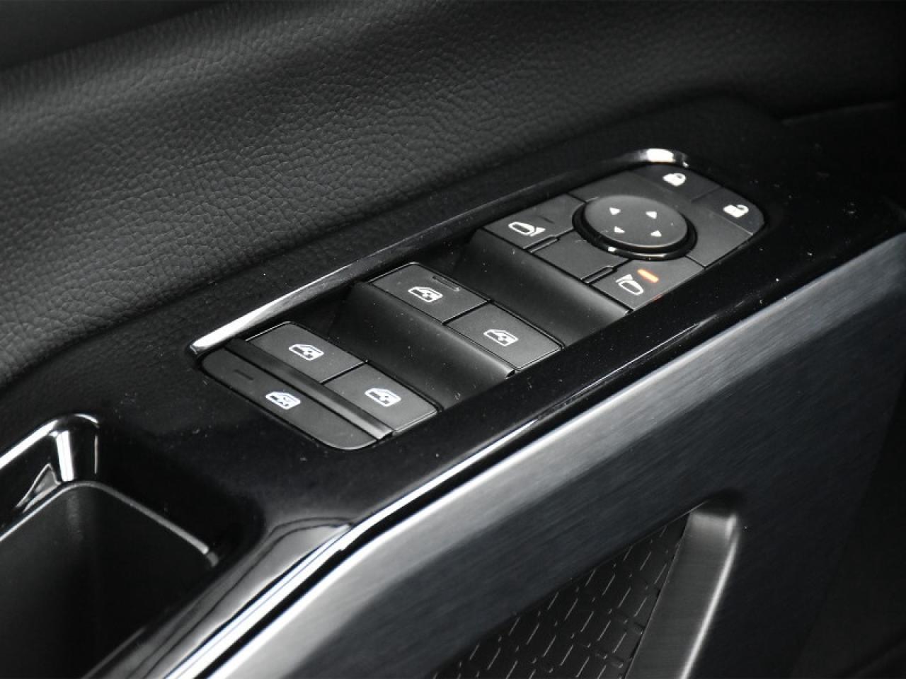 2024 Nissan Pathfinder SL Premium  Leather   Panoroof   Nav   Adaptive Cr Photo