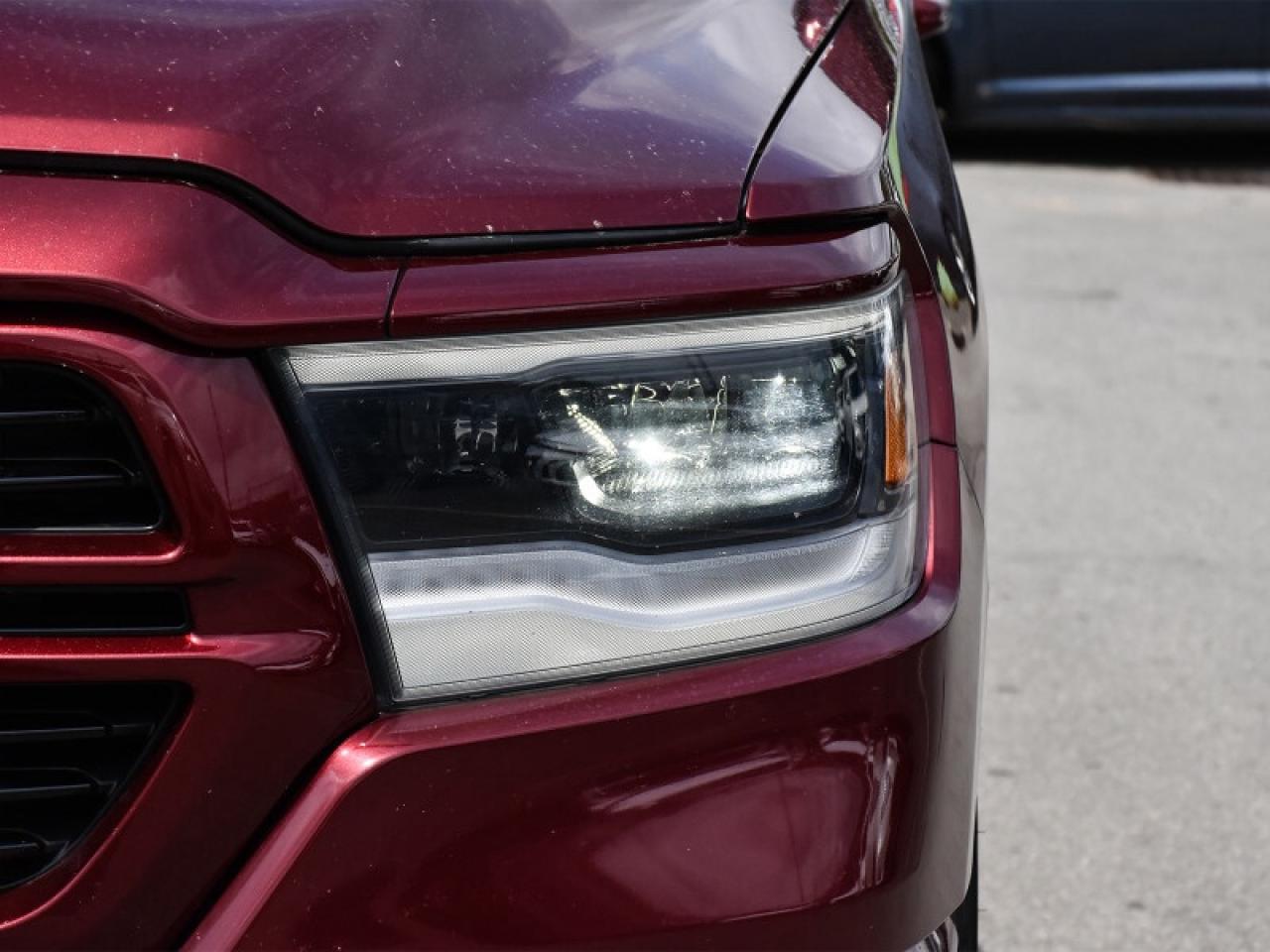 2019 RAM 1500 Sport 4WD-Leather  Panoroof   Nav   CarPlay   Andr Photo