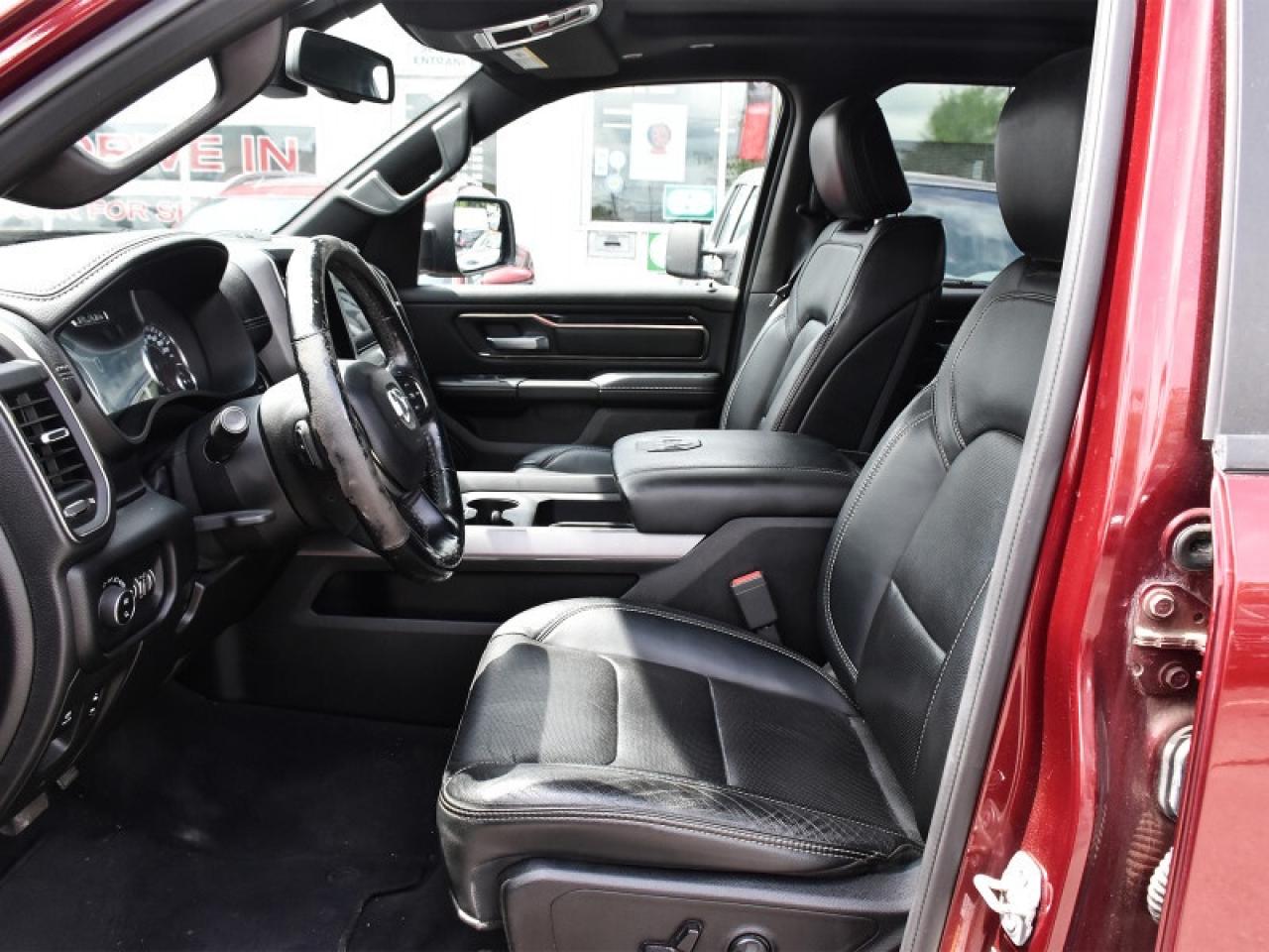 2019 RAM 1500 Sport 4WD-Leather  Panoroof   Nav   CarPlay   Andr Photo