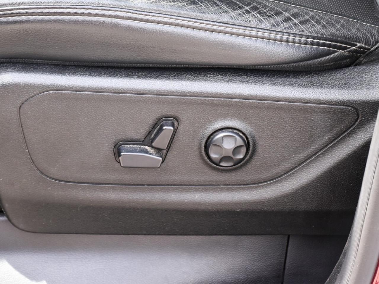 2019 RAM 1500 Sport 4WD-Leather  Panoroof   Nav   CarPlay   Andr Photo