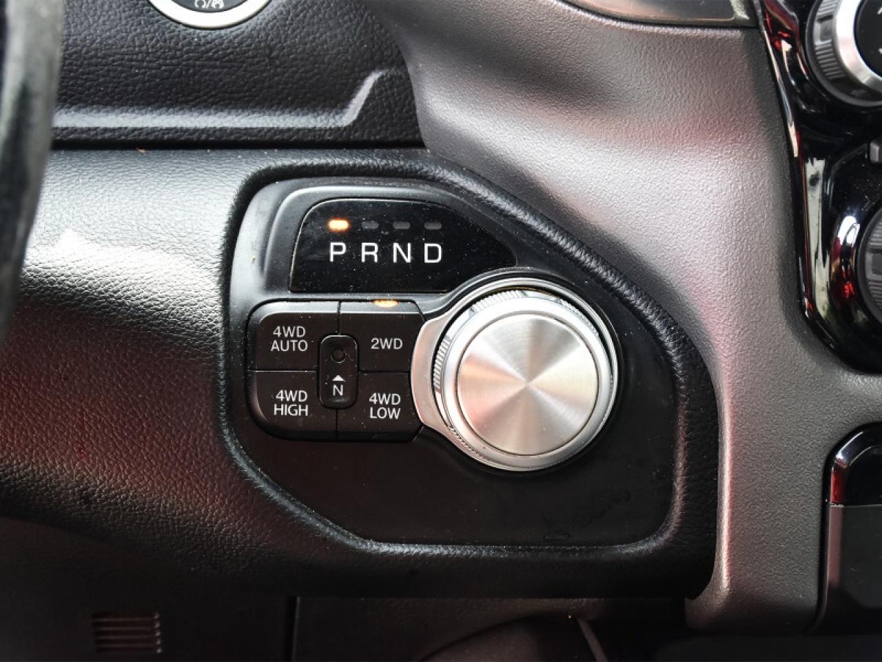 2019 RAM 1500 Sport 4WD-Leather  Panoroof   Nav   CarPlay   Andr Photo