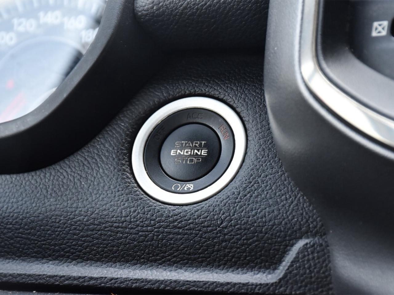 2019 RAM 1500 Sport 4WD-Leather  Panoroof   Nav   CarPlay   Andr Photo