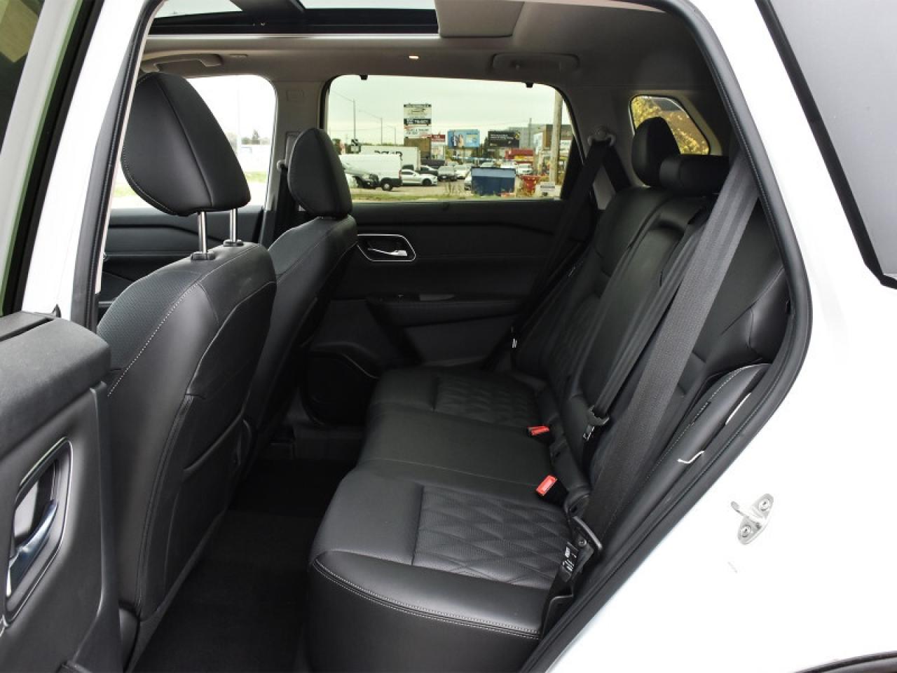 2024 Nissan Rogue Platinum AWD-Leather   Roof   Heads Up Display   3 Photo