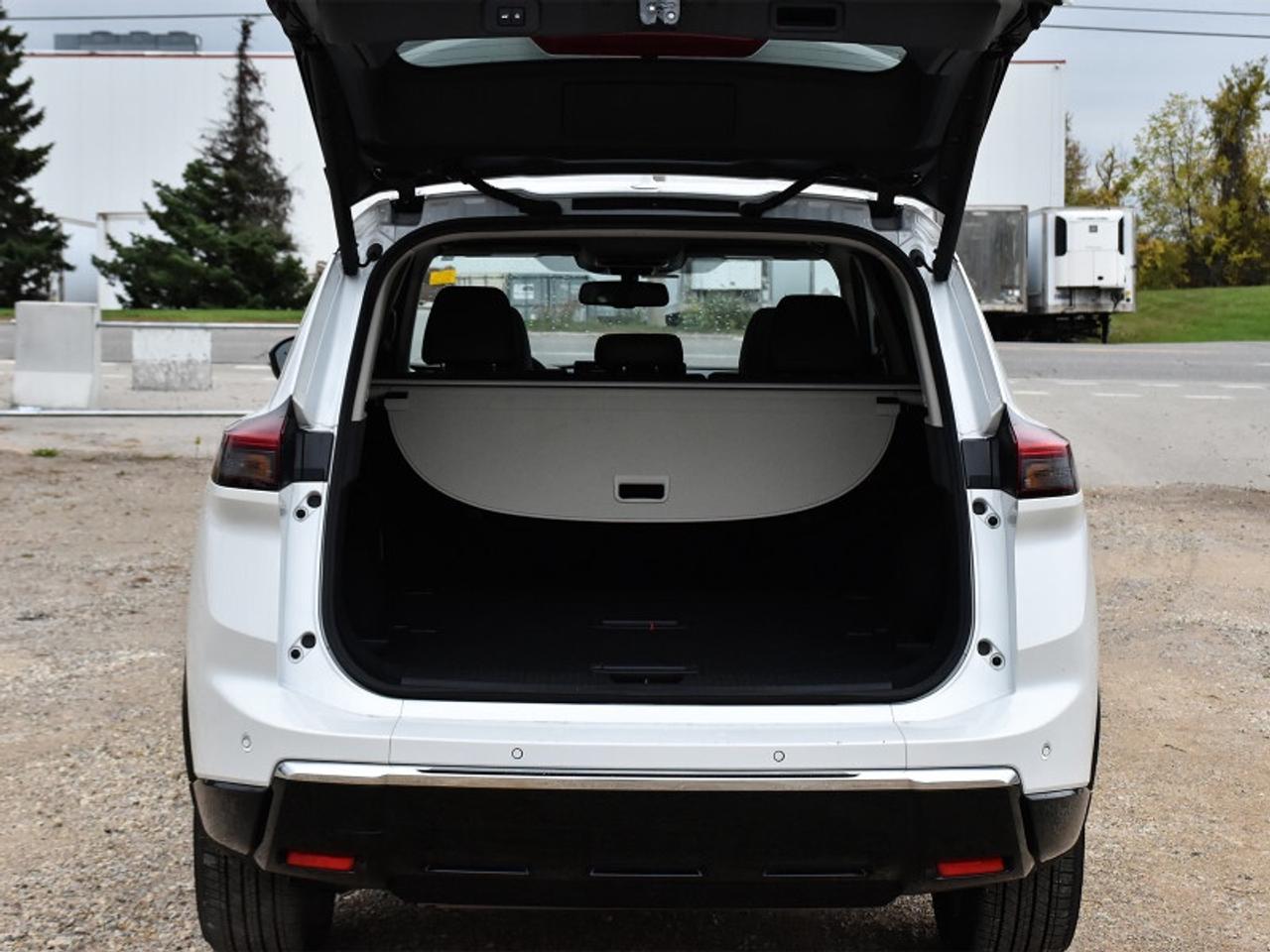 2024 Nissan Rogue Platinum AWD-Leather   Roof   Heads Up Display   3 Photo