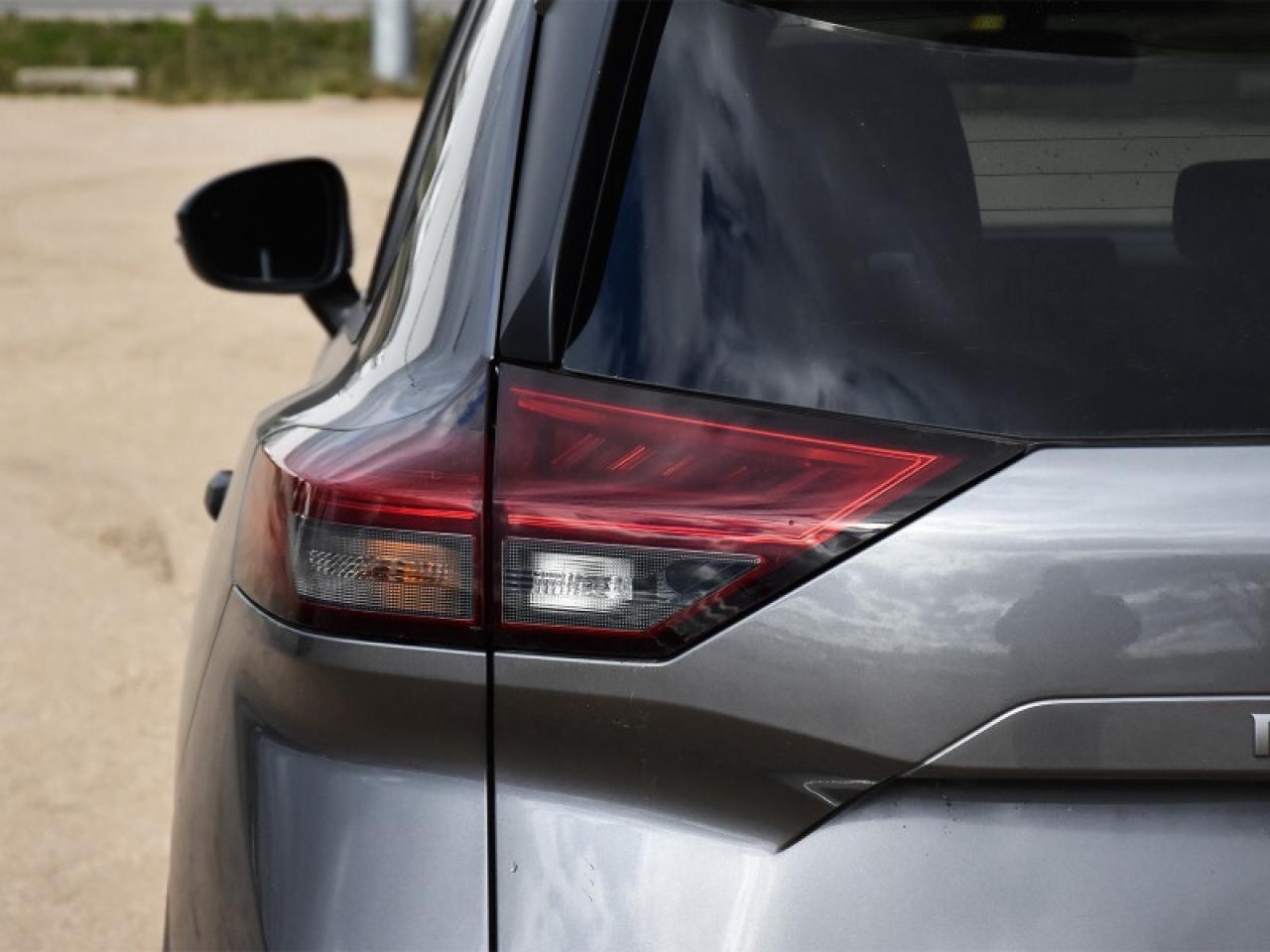 2024 Nissan Rogue S AWD   Heated Seats & Steering Wheel   Mobile Hot Photo