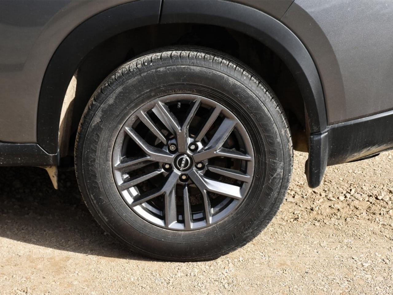 2024 Nissan Rogue S AWD   Heated Seats & Steering Wheel   Mobile Hot Photo