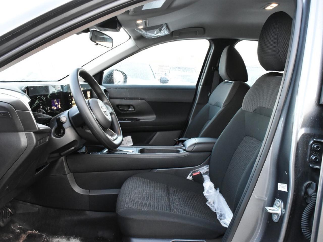 2025 Nissan Kicks S Heated Seats   Blind Spot Detection   Apple CarP Photo