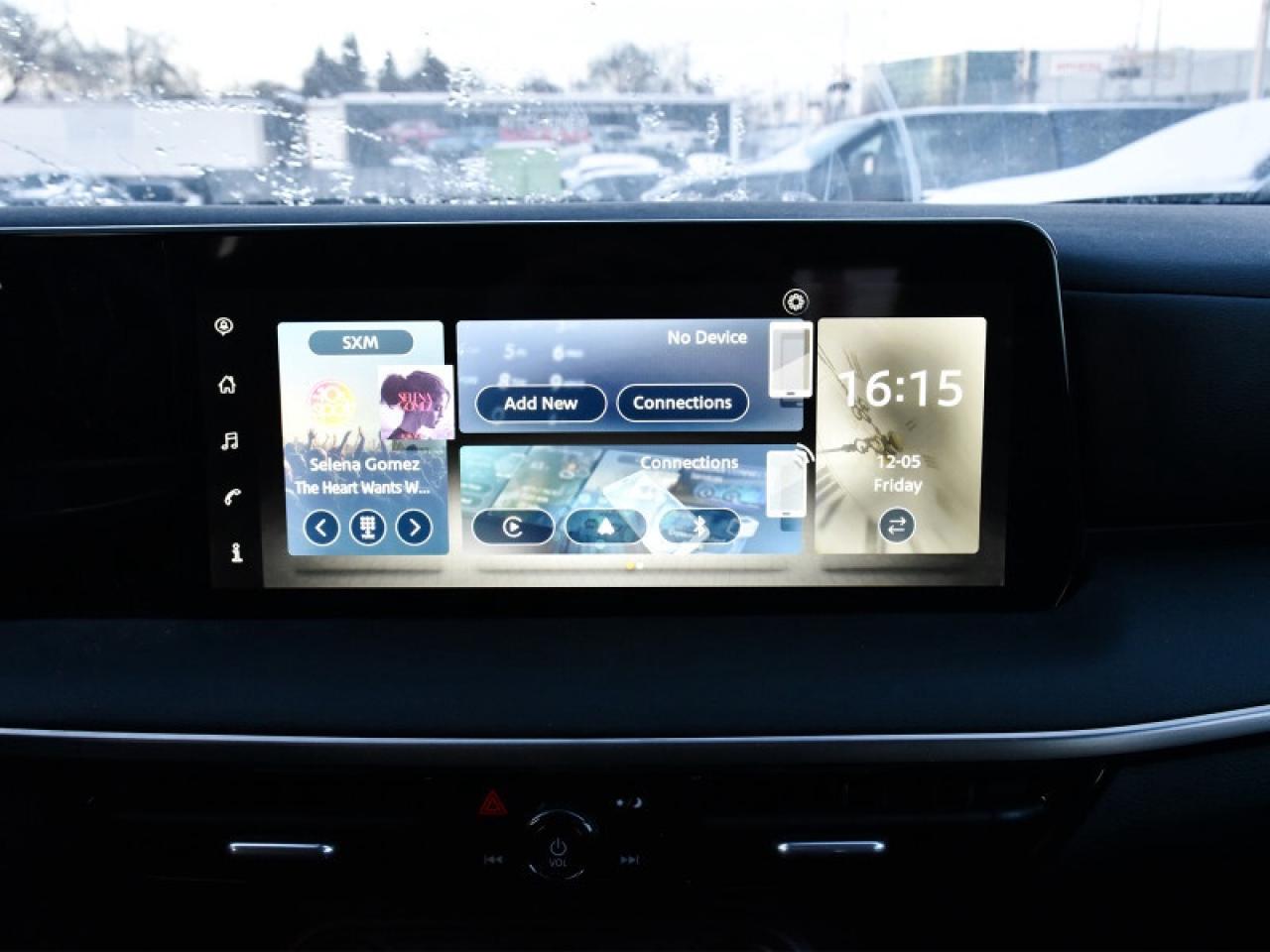 2025 Nissan Kicks S Heated Seats   Blind Spot Detection   Apple CarP Photo