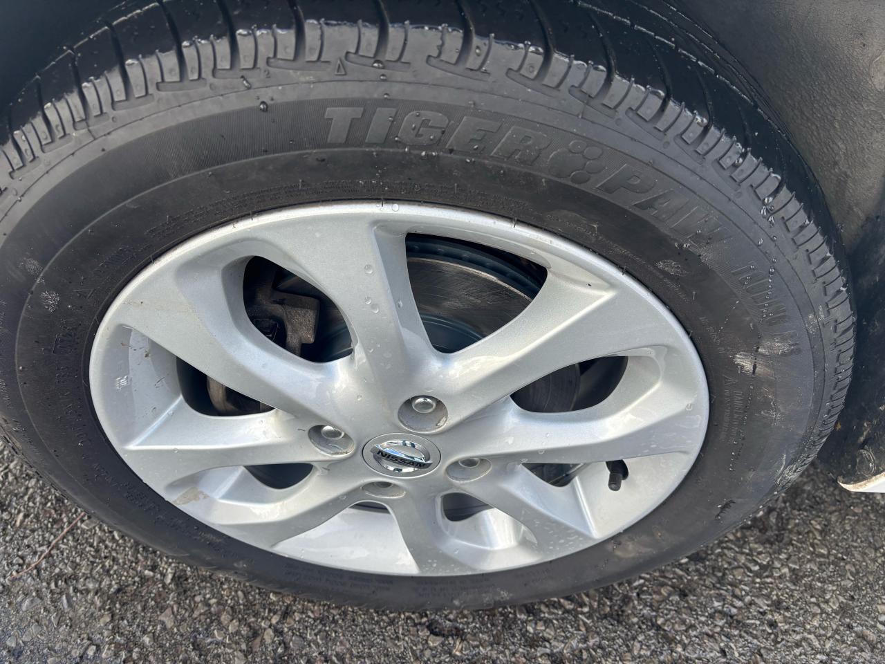 2019 Nissan Micra S, Hatchback, Back-Up-Camera, Alloys, Keyless Photo