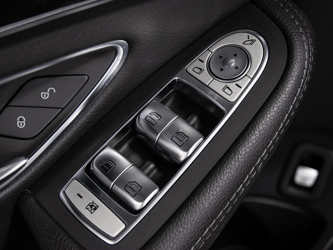 2019 Mercedes-Benz C-Class C 300 4MATIC AMG PKG BLIND SPOTS NAVI REAR CAMERA Photo