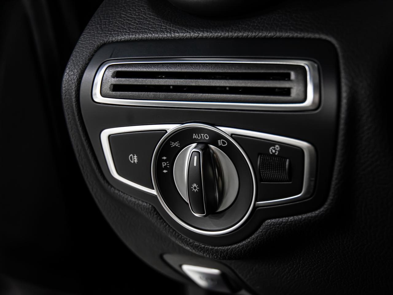 2019 Mercedes-Benz C-Class C 300 4MATIC AMG PKG BLIND SPOTS NAVI REAR CAMERA Photo