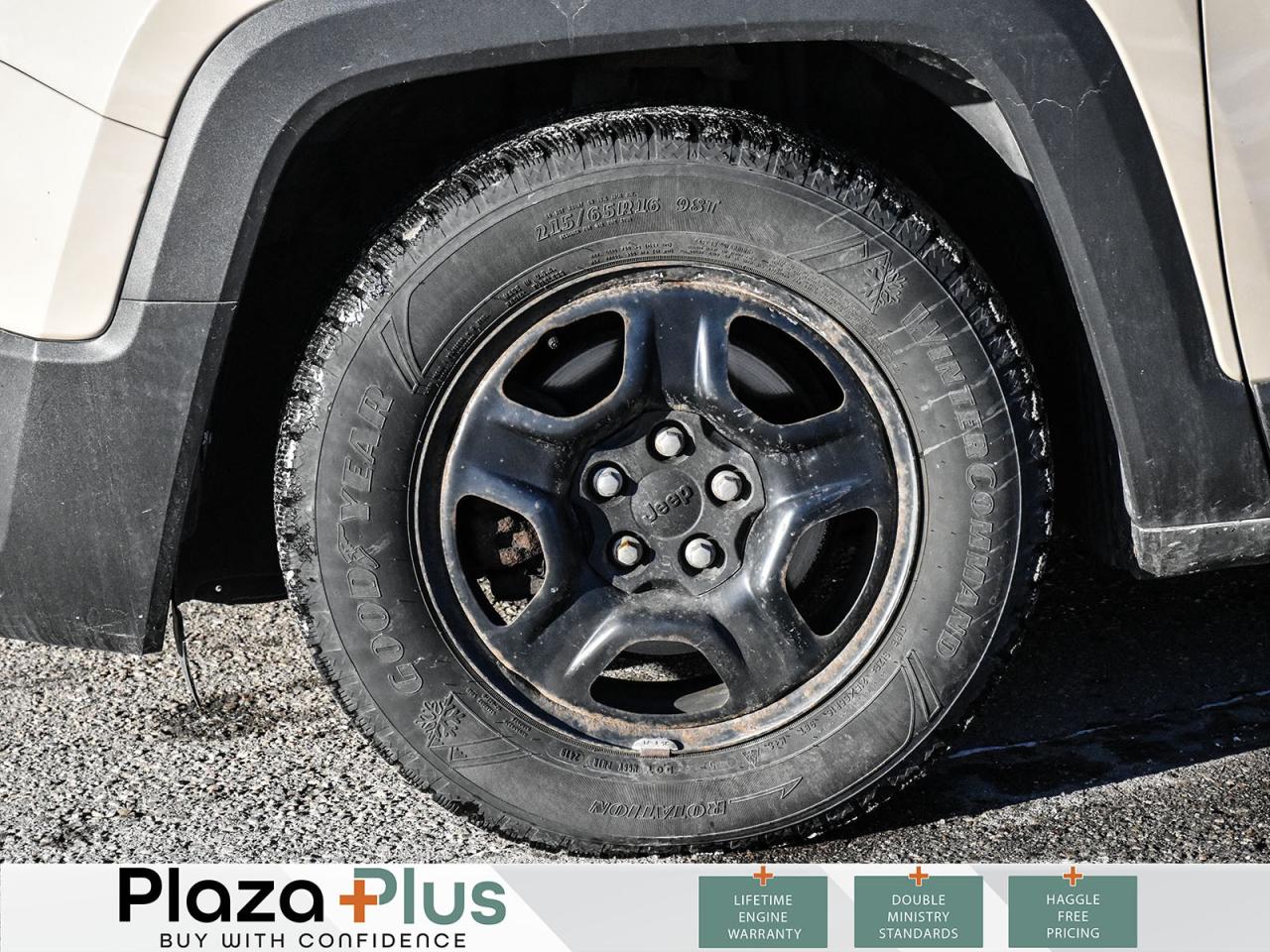 2016 Jeep Renegade Sport AS-IS Special you Certified you save! / Photo4