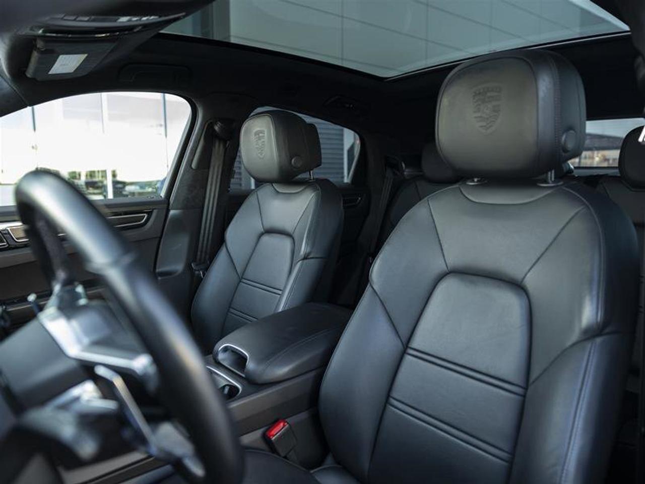 2023 Porsche Cayenne GTS Blue Photo