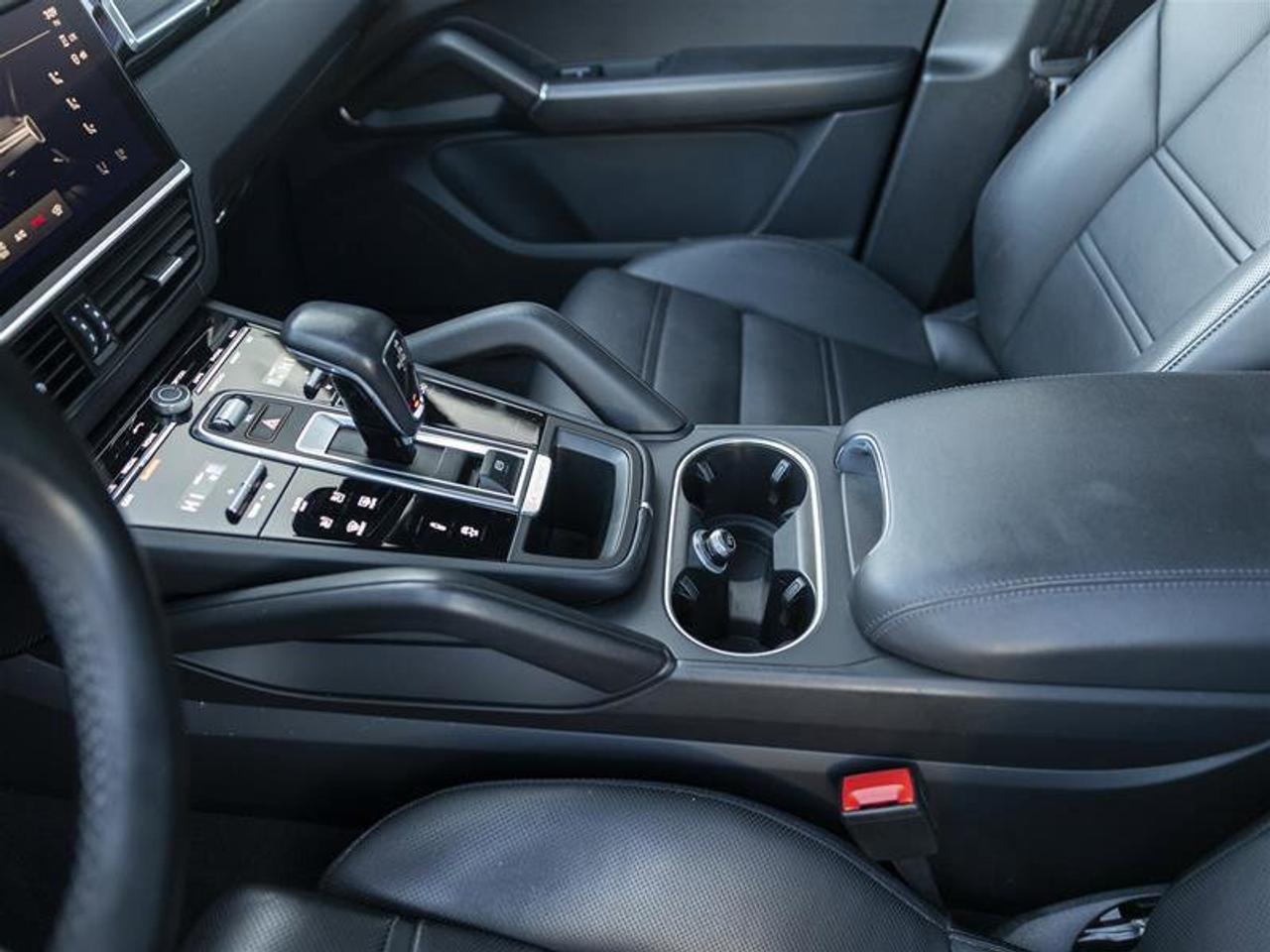 2023 Porsche Cayenne GTS Blue Photo