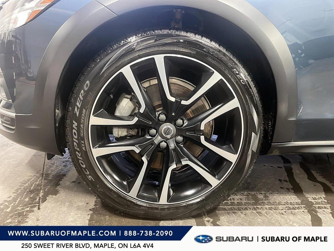 2023 Volvo V90 Cross Country B6 AWD Plus Photo