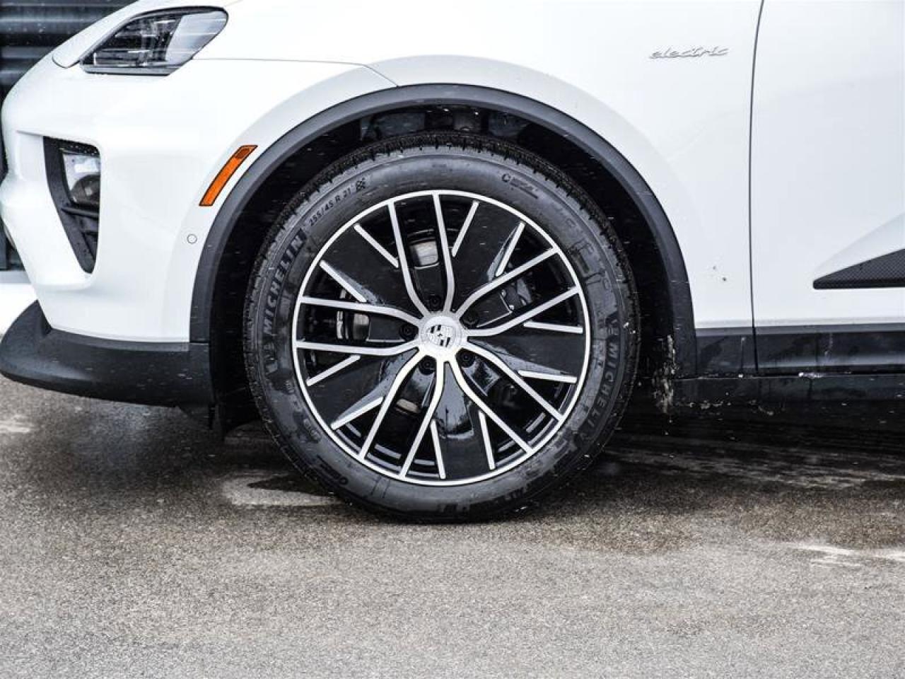 2025 Porsche Macan Electric White Photo