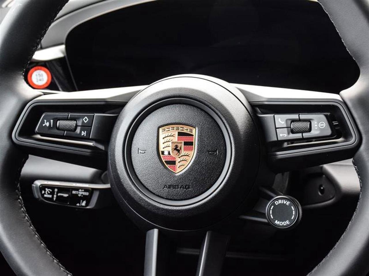 2025 Porsche Macan Electric White Photo