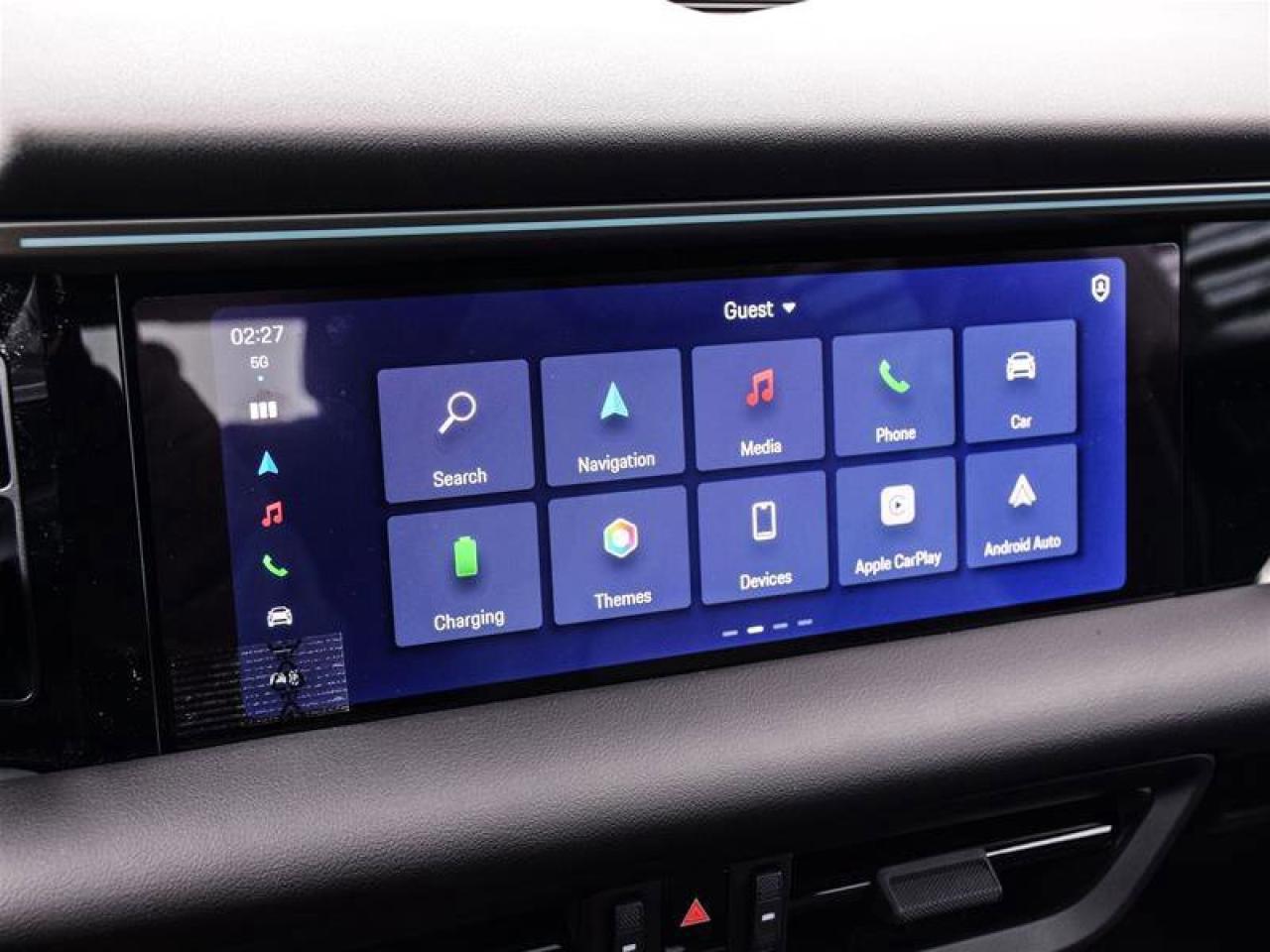 2025 Porsche Macan Electric White Photo