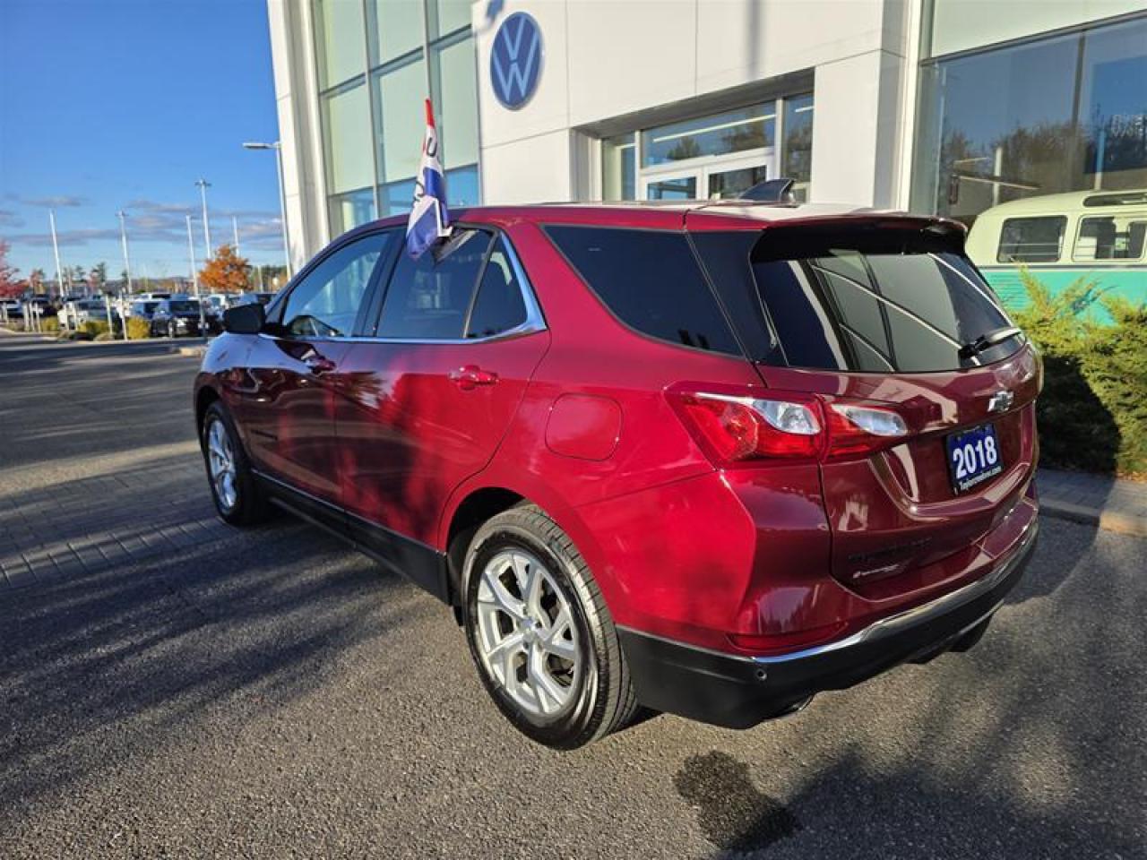 2018 Chevrolet Equinox AWD LT Photo