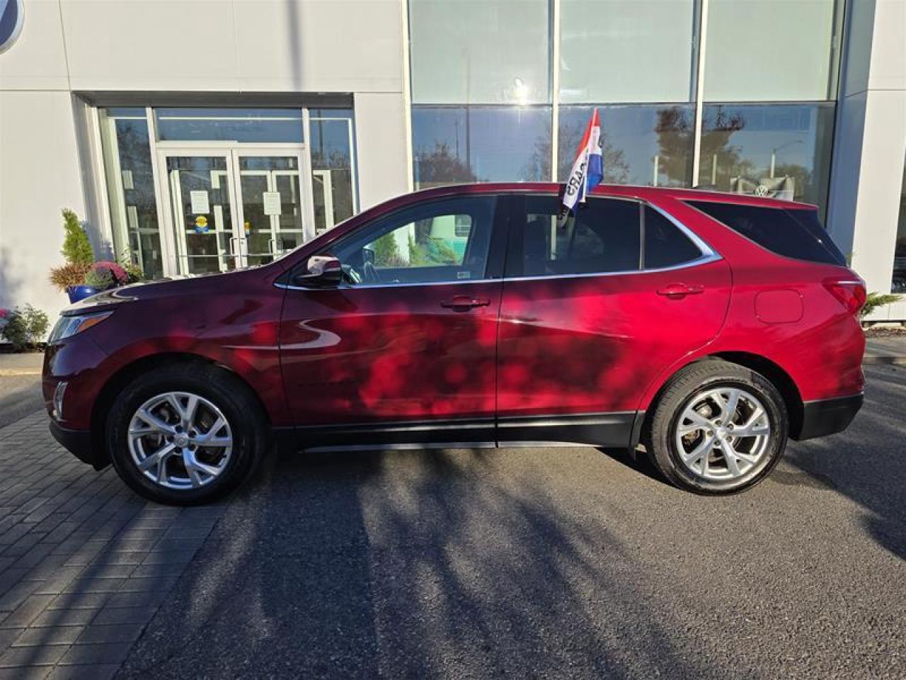 2018 Chevrolet Equinox AWD LT Photo
