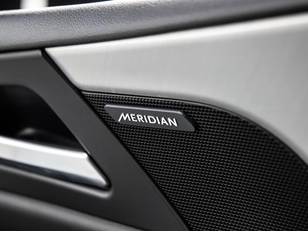 2018 Jaguar XE 25t AWD PRESTIGE NAVIGATION REAR CAMERA SUNROOF Photo