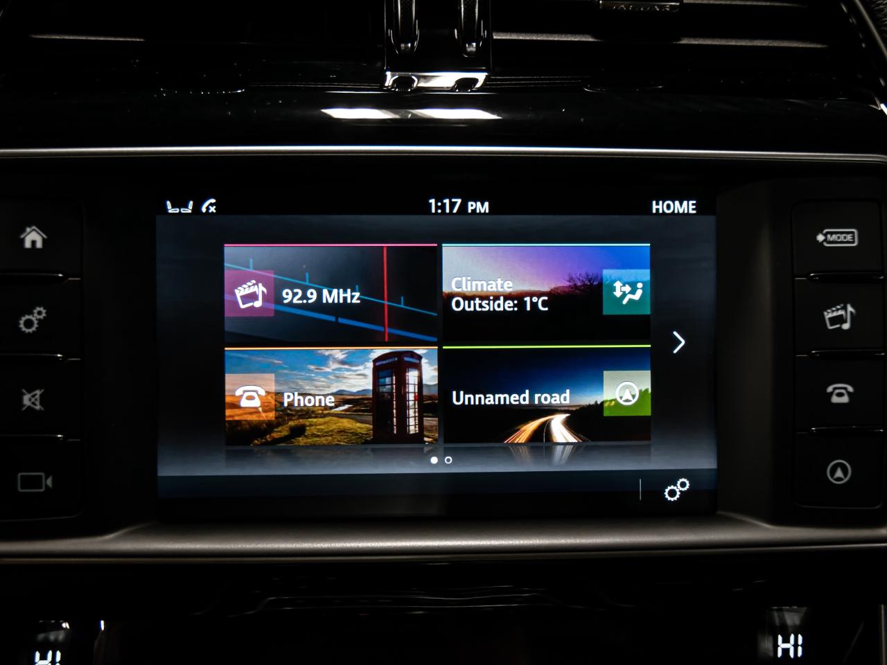 2018 Jaguar XE 25t AWD PRESTIGE NAVIGATION REAR CAMERA SUNROOF Photo