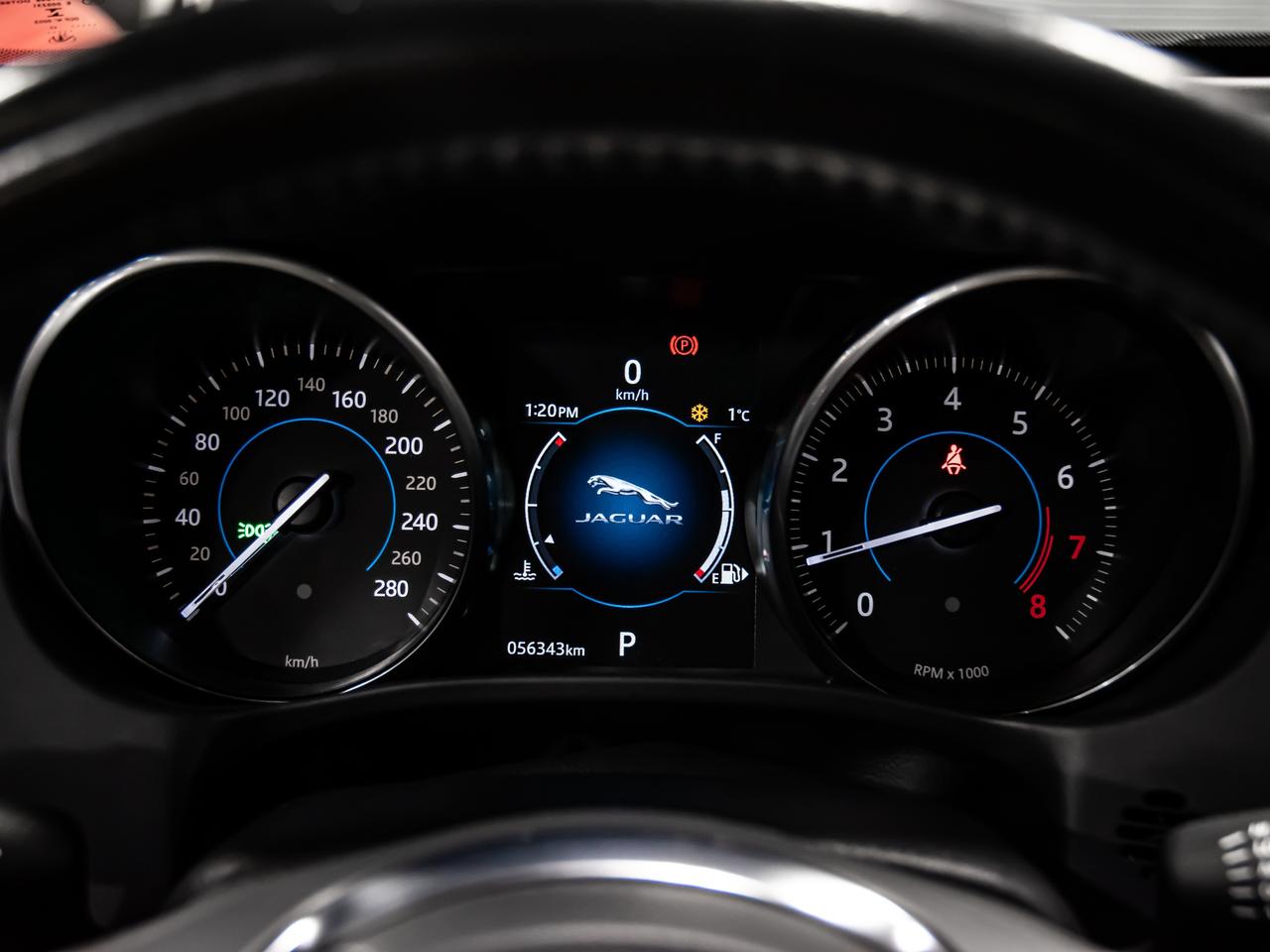 2018 Jaguar XE 25t AWD PRESTIGE NAVIGATION REAR CAMERA SUNROOF Photo
