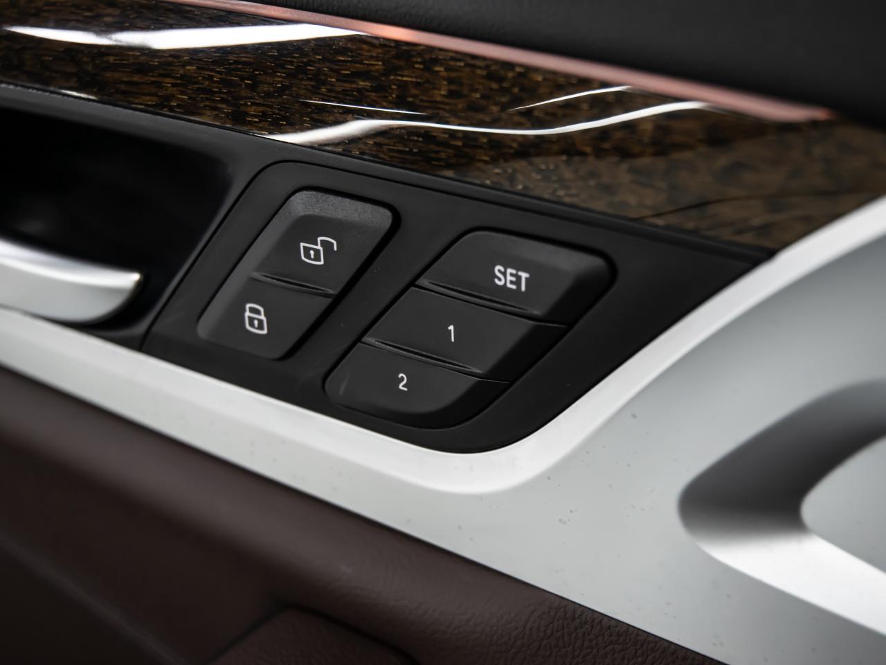 2018 BMW X3 xDrive30i HEADS UP BLIND SPOTS BRWON INT NAVI Photo