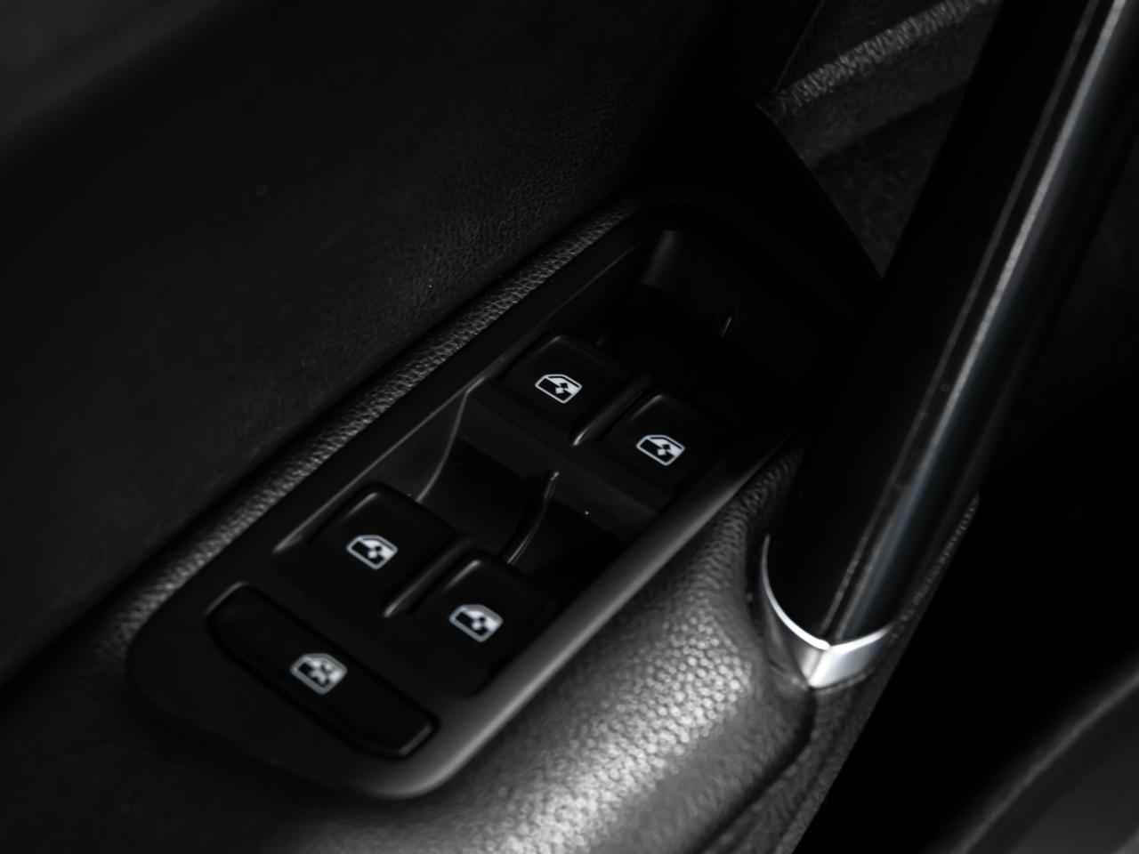 2018 Volkswagen Golf HIGHLINE CARPLAY REAR VIEW CAMERA CARPLAY Photo