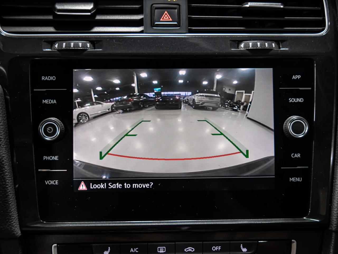 2018 Volkswagen Golf HIGHLINE CARPLAY REAR VIEW CAMERA CARPLAY Photo