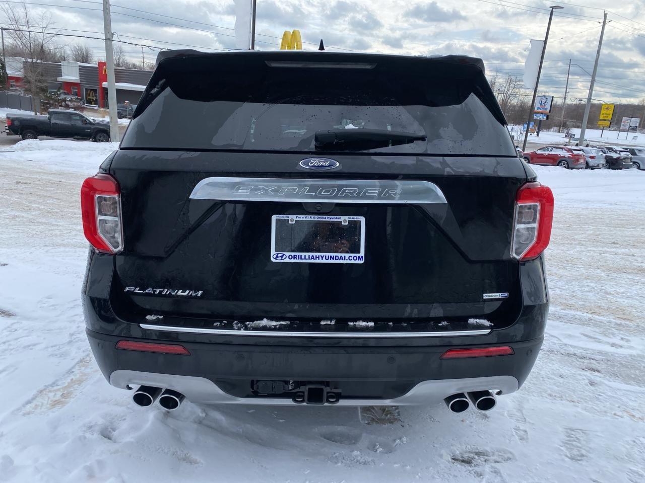 2020 Ford Explorer Platinum 4WD Photo3