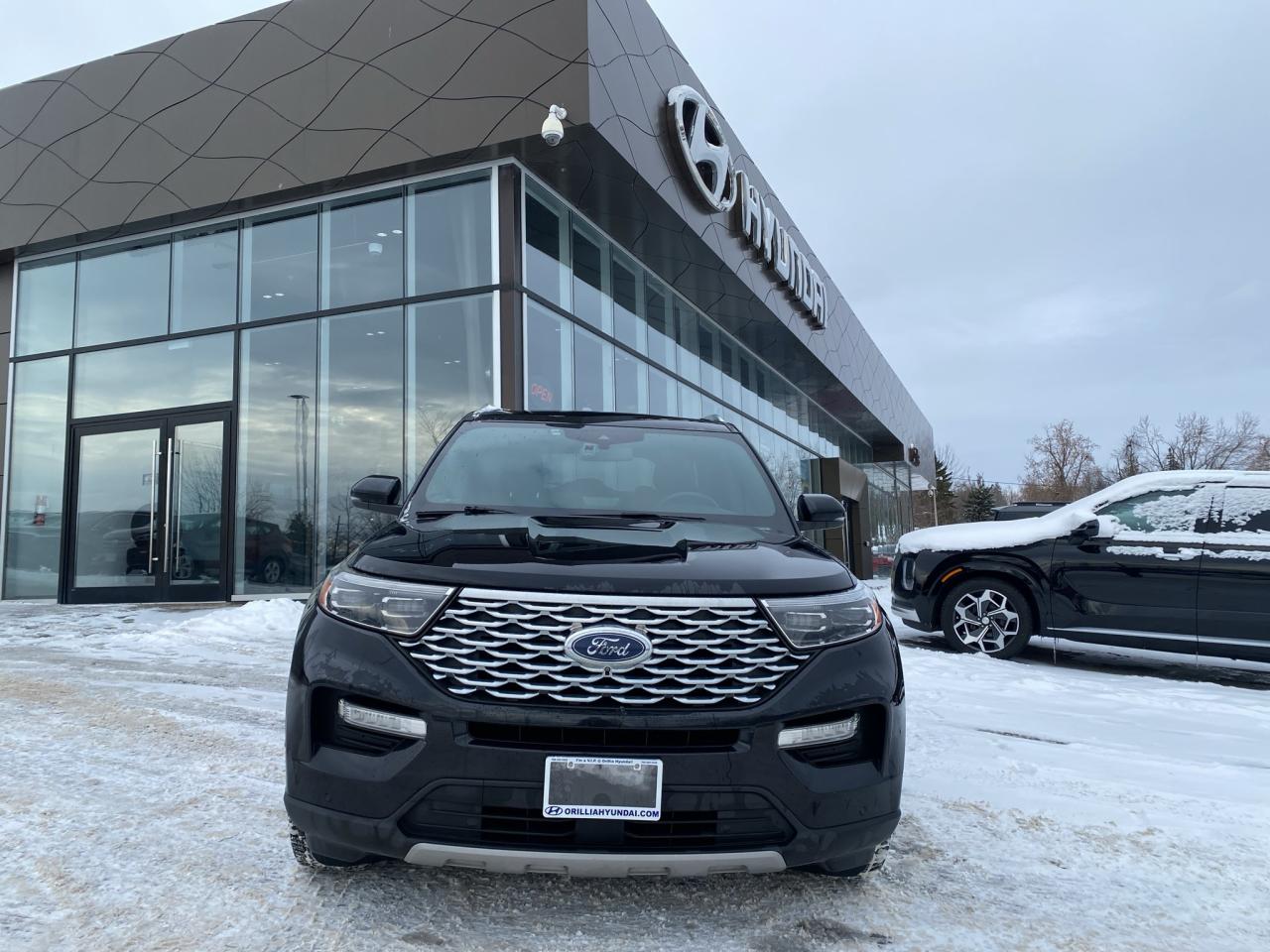 2020 Ford Explorer Platinum 4WD Photo