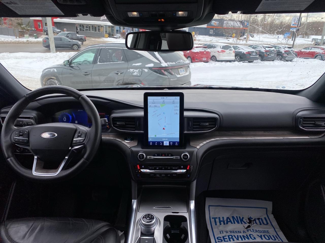 2020 Ford Explorer Platinum 4WD Photo