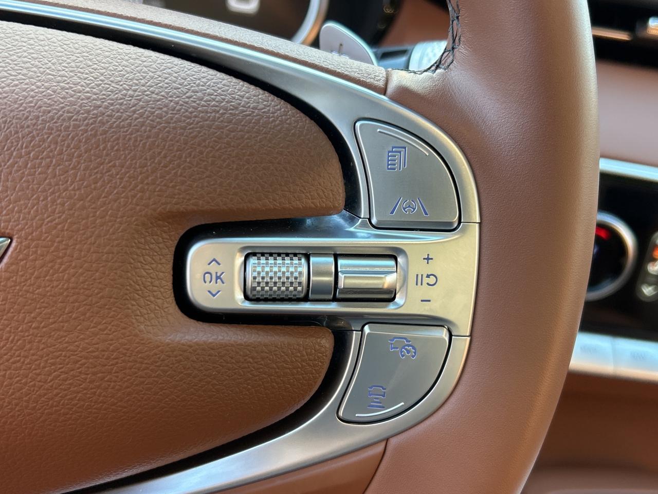 2025 Genesis GV70 2.5T ADVANCED PLUS AWD, REMOTE START, NAVI,CARPLAY Photo