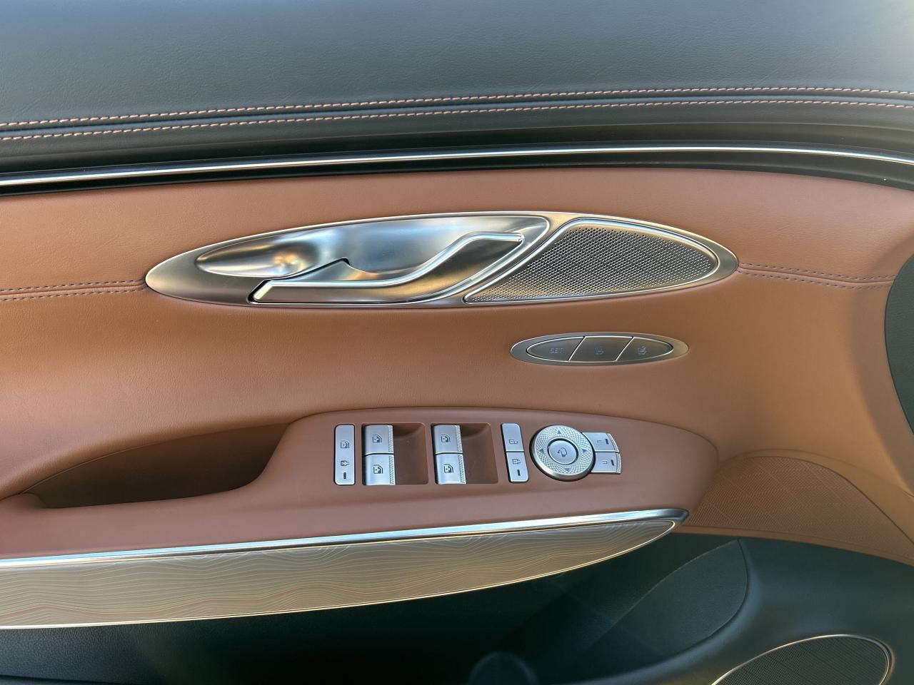 2025 Genesis GV70 2.5T ADVANCED PLUS AWD, REMOTE START, NAVI,CARPLAY Photo