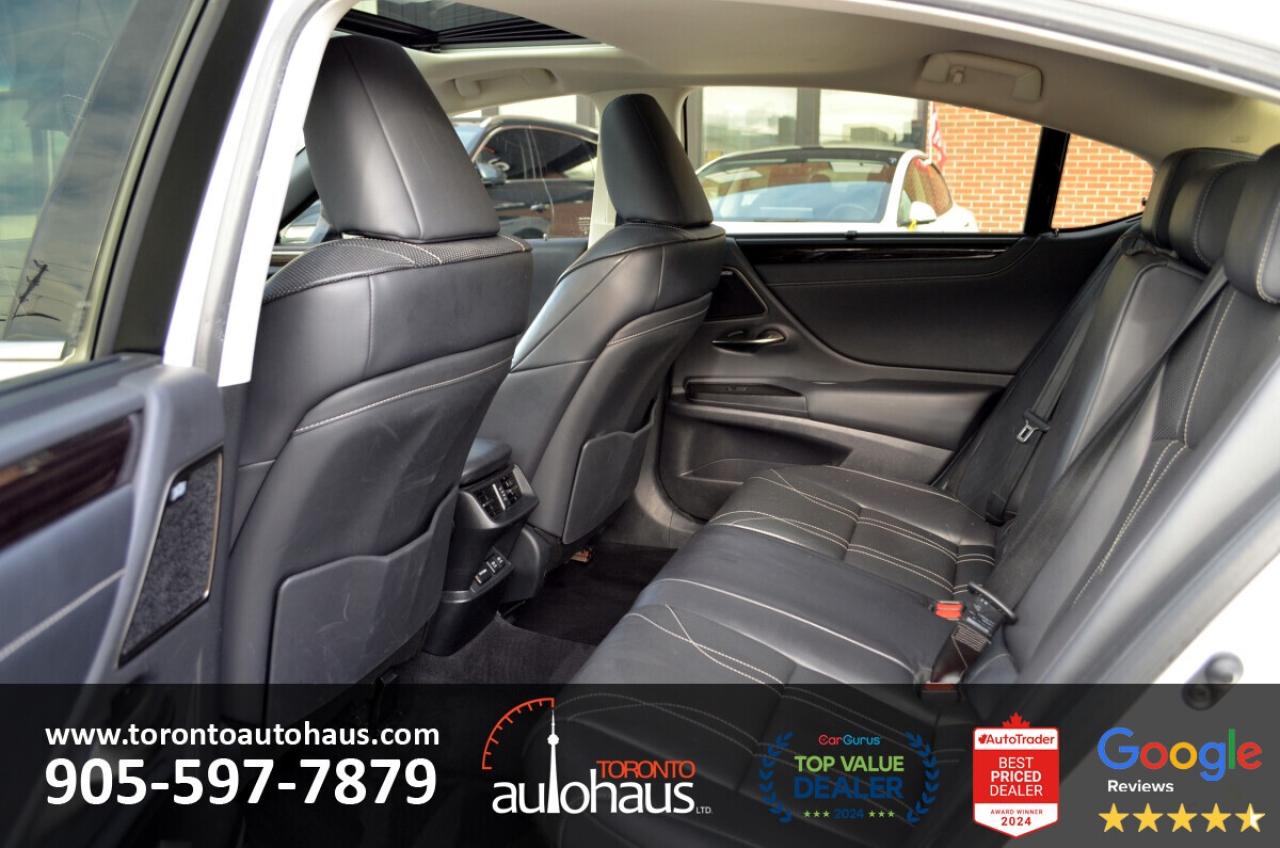 2019 Lexus ES 300h Ultra Luxury Package Photo