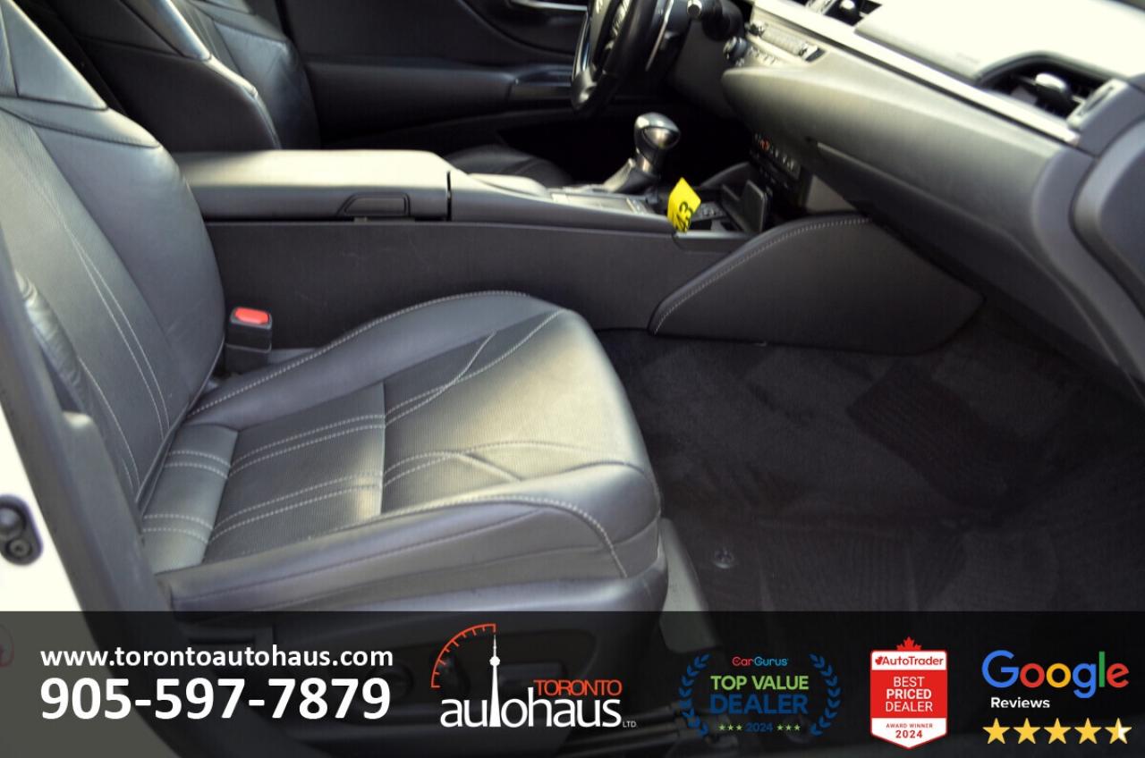 2019 Lexus ES 300h Ultra Luxury Package Photo