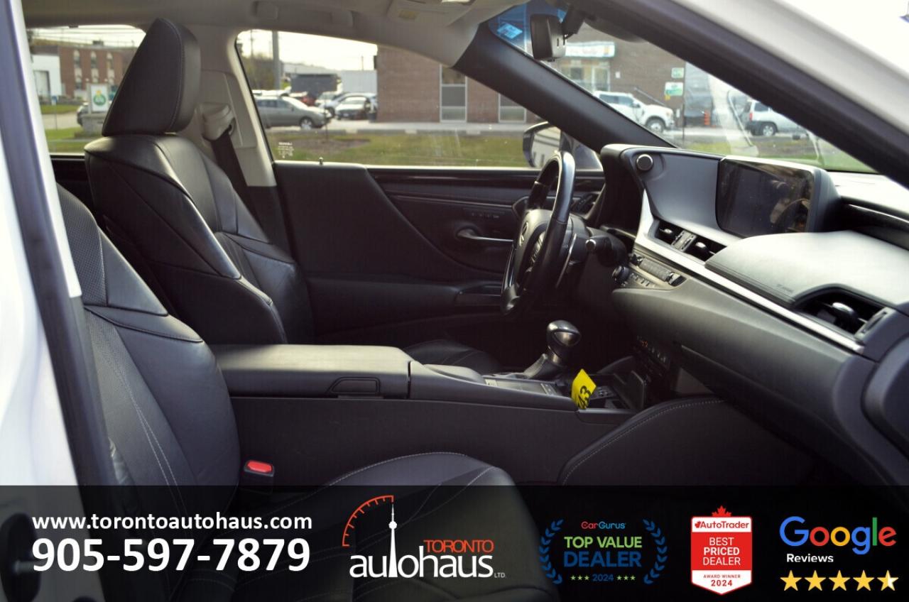 2019 Lexus ES 300h Ultra Luxury Package Photo