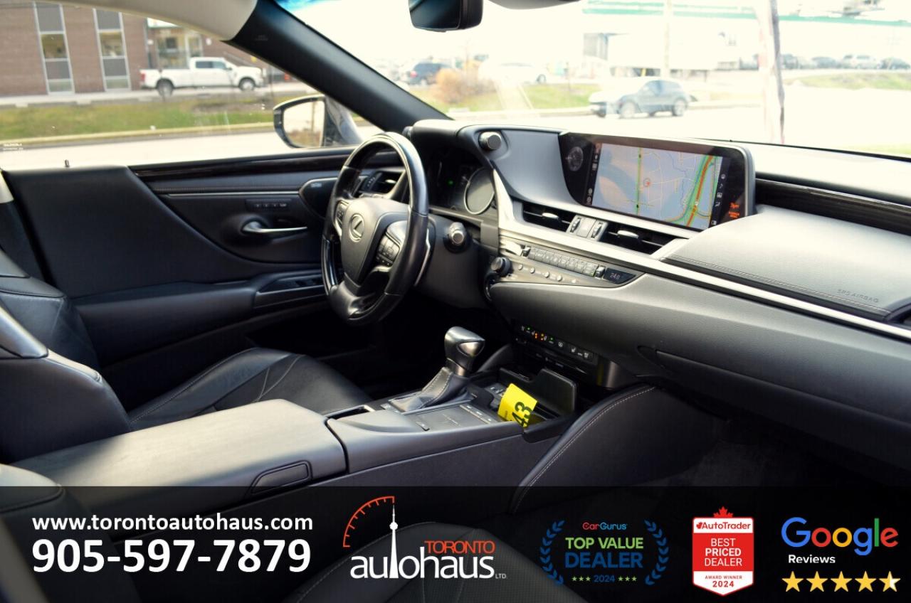 2019 Lexus ES 300h Ultra Luxury Package Photo