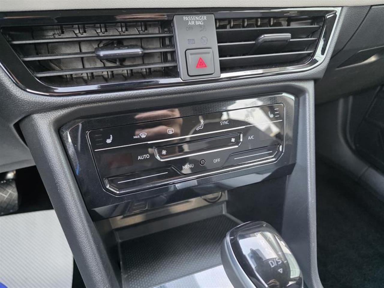 2025 Volkswagen Taos Trendline 4Motion Photo