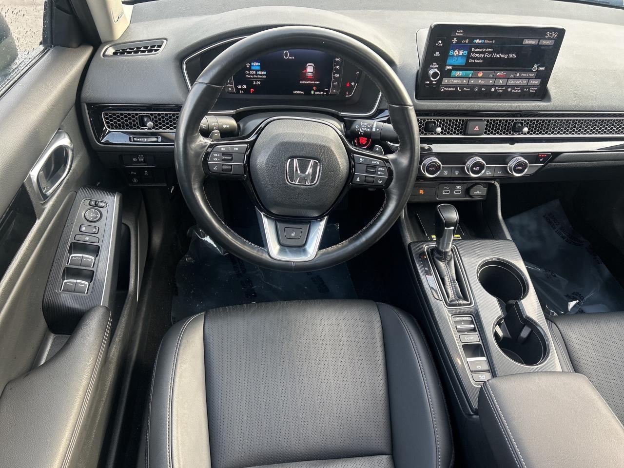 2023 Honda Civic Sedan Touring Leather  Navigation  Sunroof  CarPlay Photo