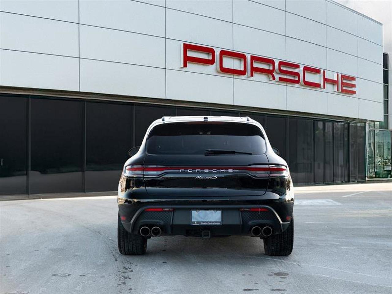 2023 Porsche Macan S Black Photo