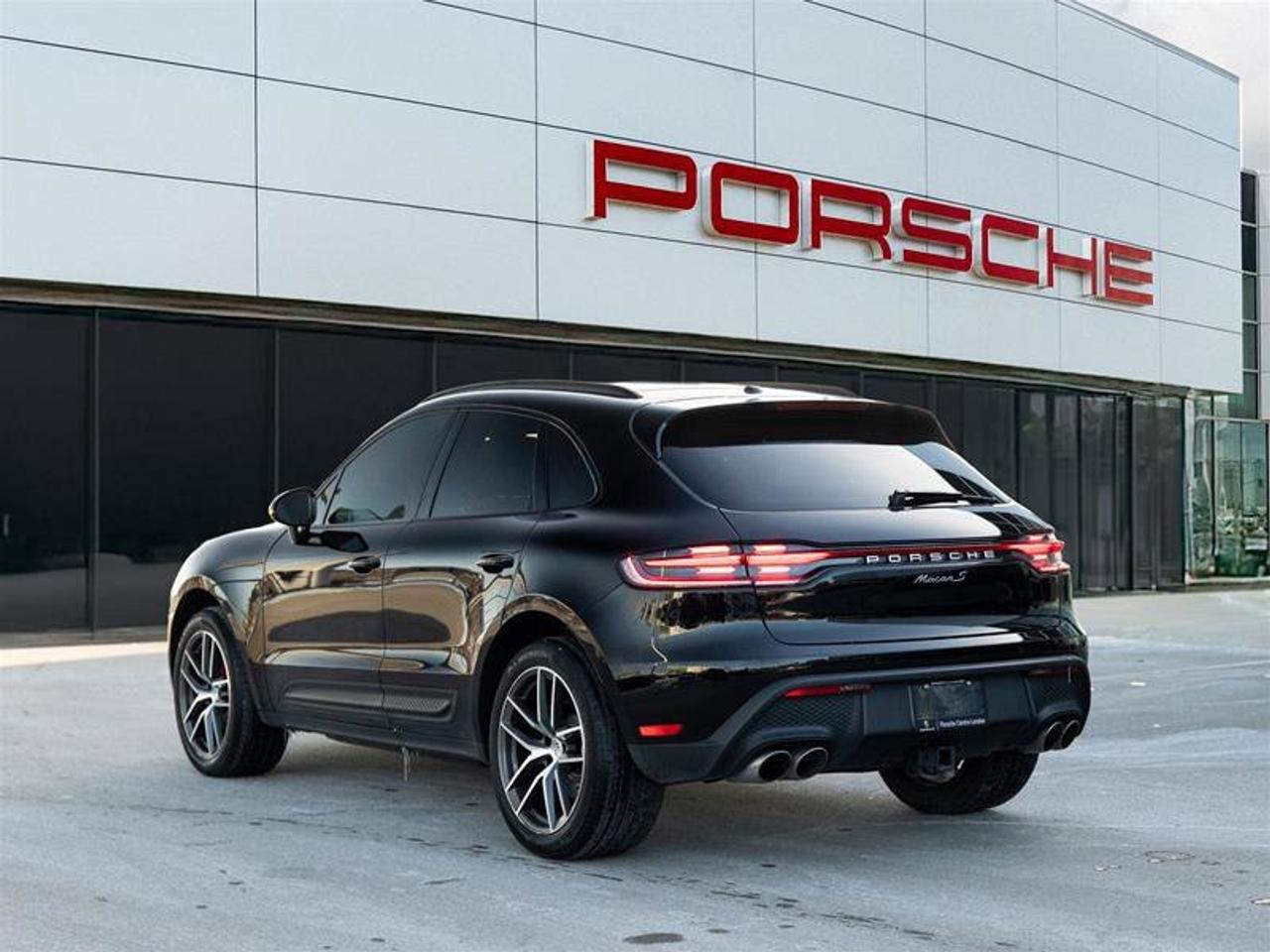2023 Porsche Macan S Black Photo