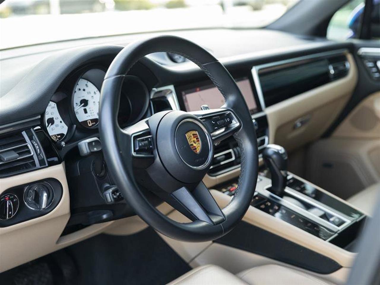 2023 Porsche Macan S Black Photo