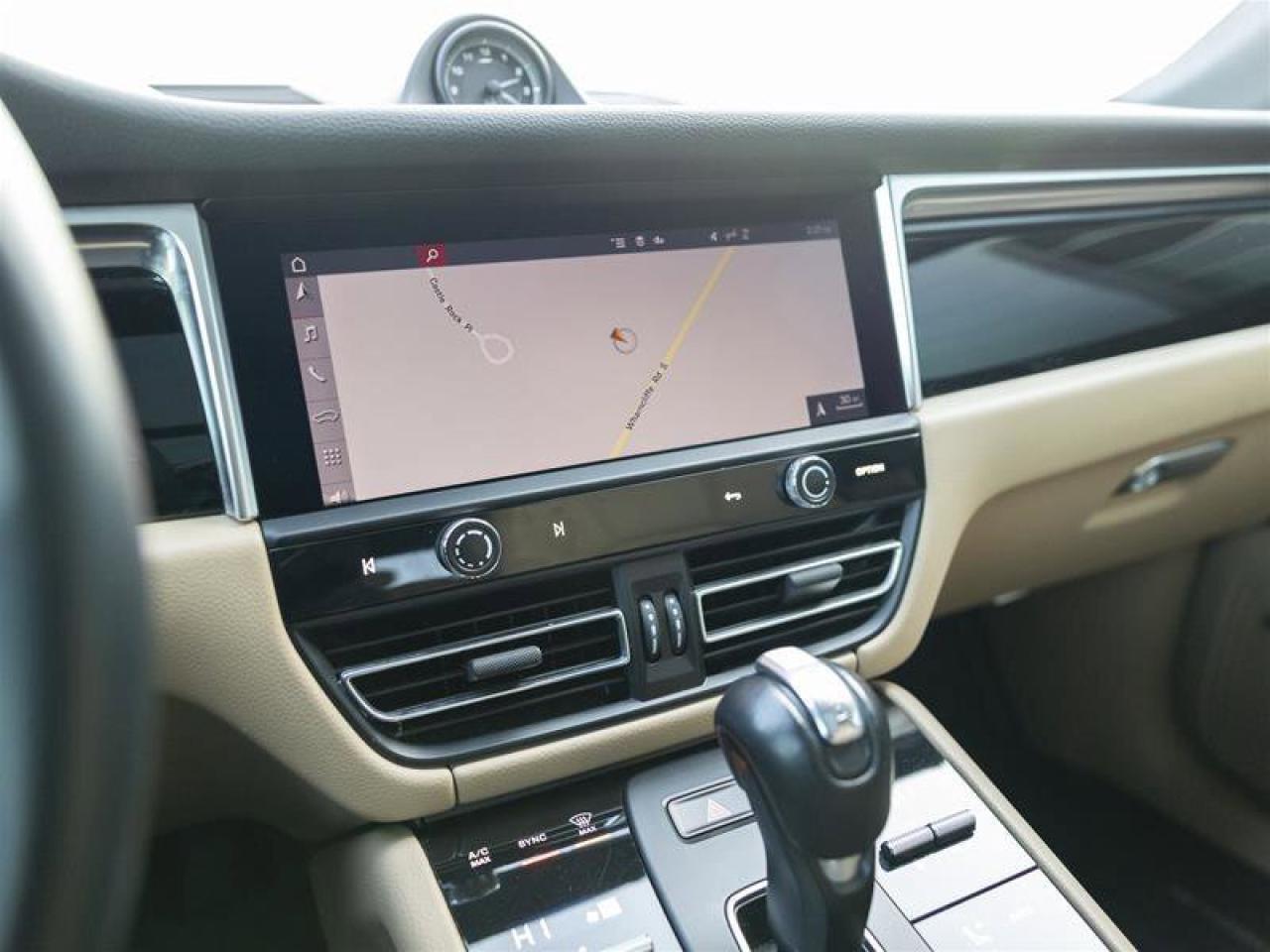 2023 Porsche Macan S Black Photo