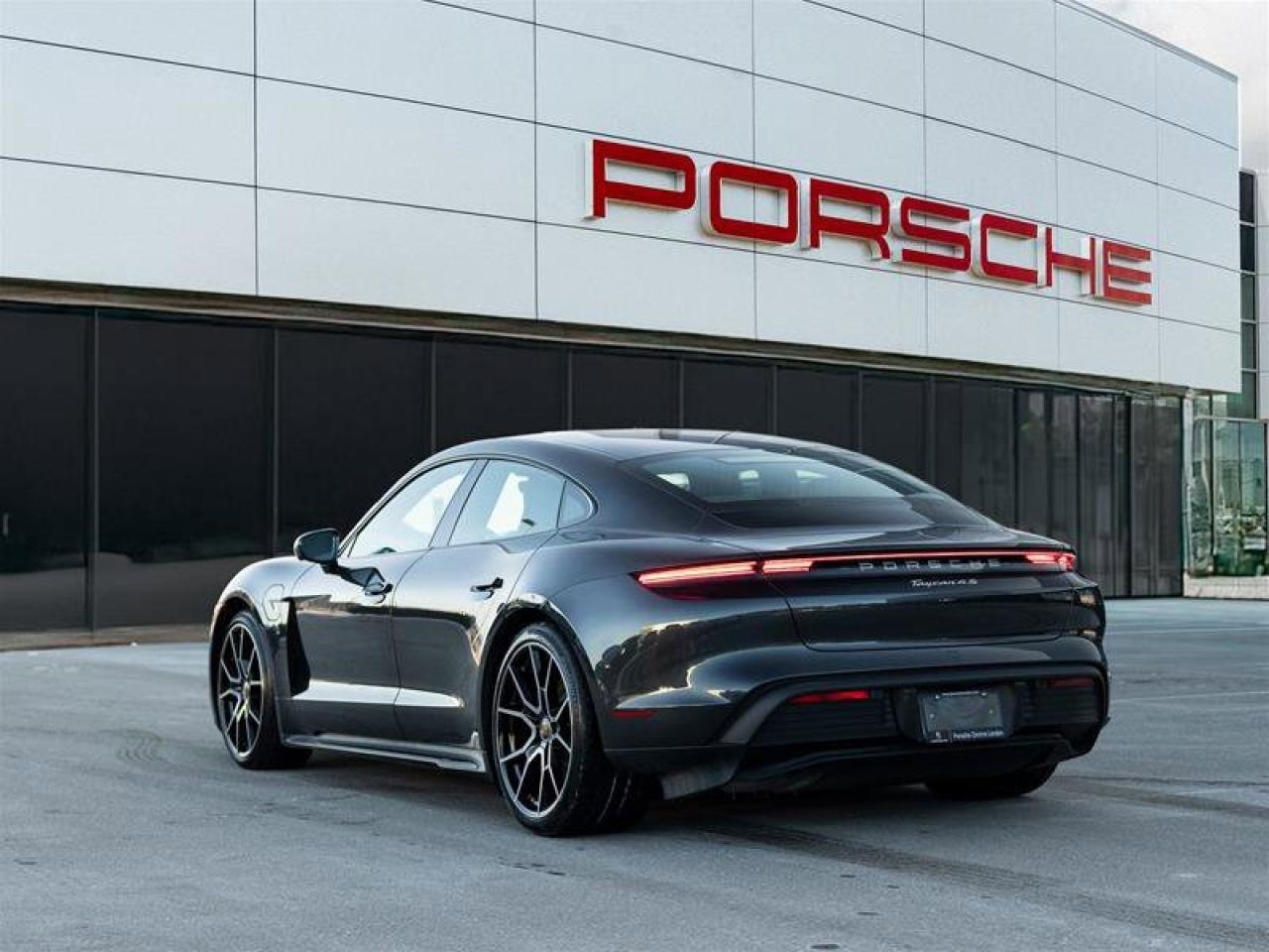 2024 Porsche Taycan 4S Gray Photo3