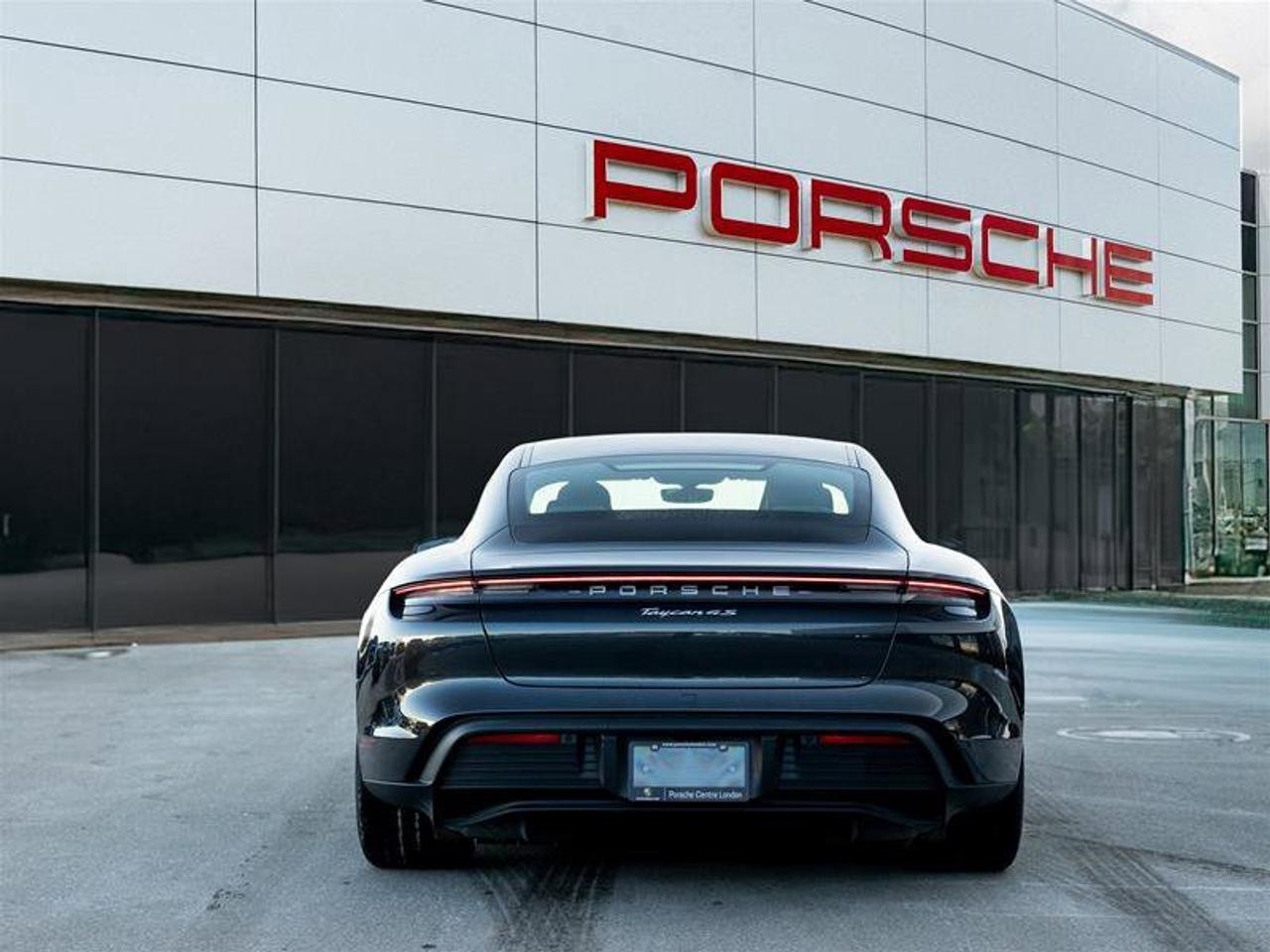 2024 Porsche Taycan 4S Gray Photo4