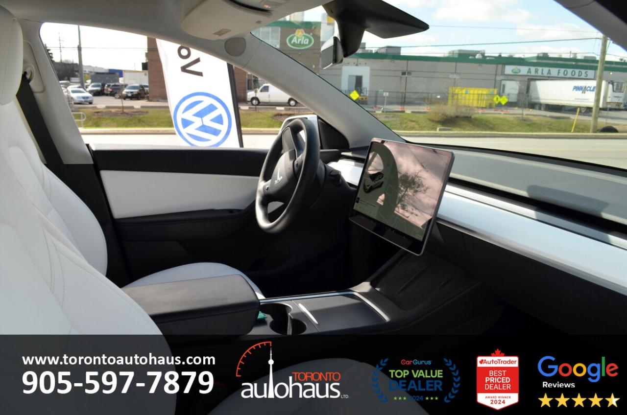 2022 Tesla Model Y PERFORMANCE I WHITE INT I AT EVSUPERSTORE.CA Photo