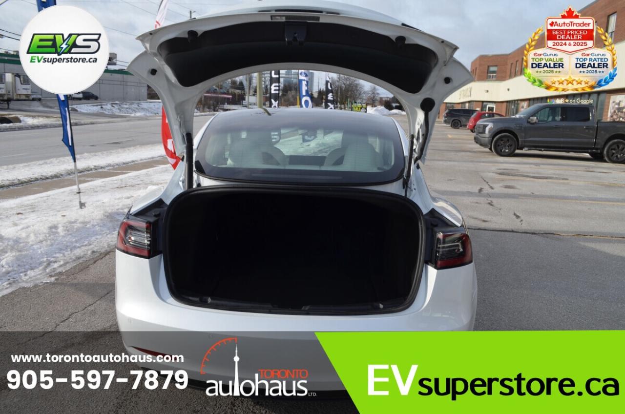 2021 Tesla Model 3 WHITE INTERIOR I OVER 100 TESLAS I EVSUPERSTORE.CA Photo