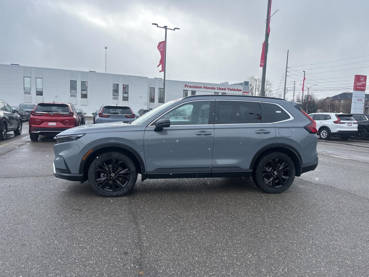 2024 Honda CR-V Hybrid Touring Leather  Navigation  Sunroof  CarPlay Photo